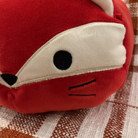 Stackable Squishmallow - Red Fox - Picture 4 of 11